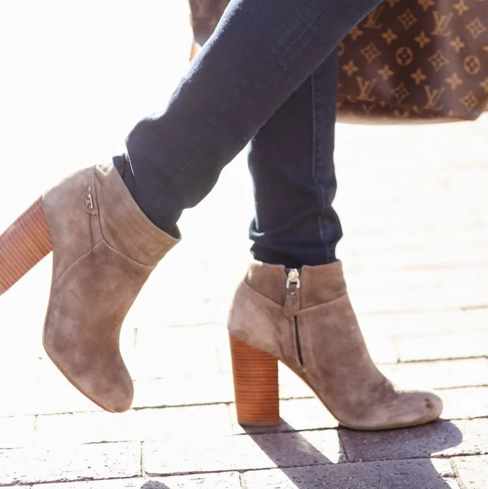 Tory Burch Fulton Gray Suede Ankle Bootie Block wood heel round toe boots rubber